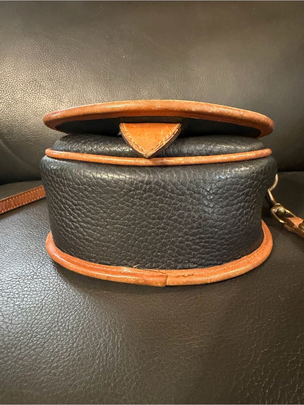 Dooney & Bourke Big Duck Crossbody With Matching Coin Purse - Picture 8 of 15